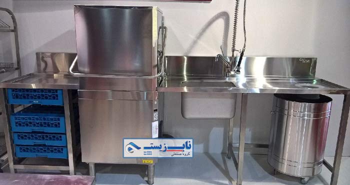نقش ماشین ظرفشویی صنعتی در رستوران